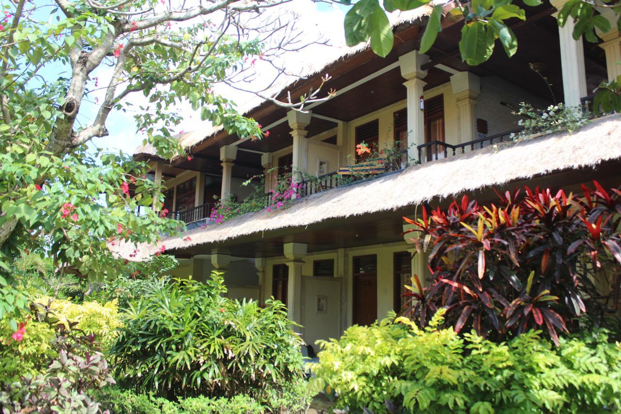 The Sari Beach Legian  Exterior photo