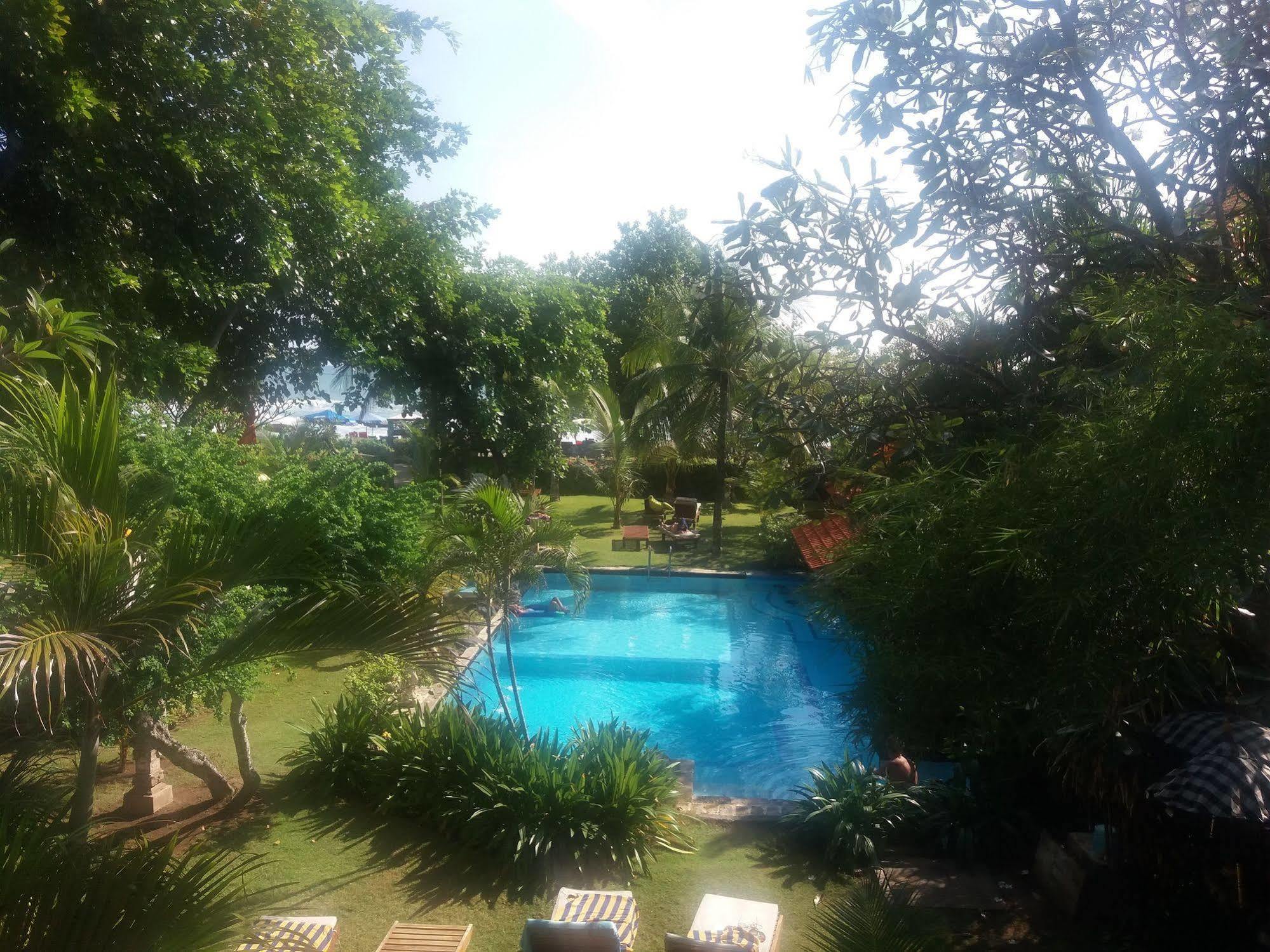 The Sari Beach Legian  Exterior photo
