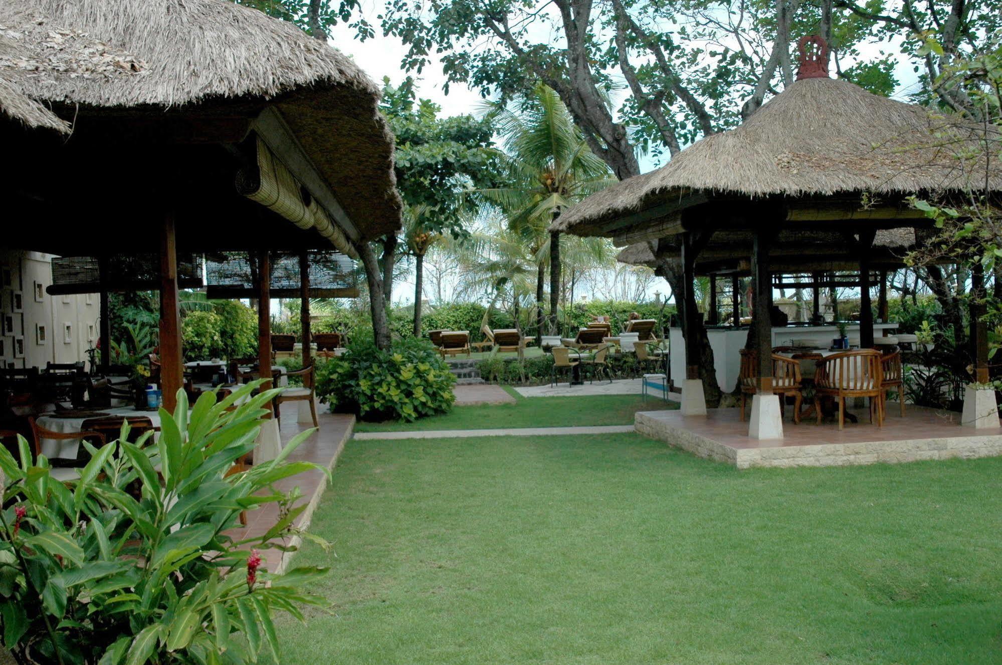 The Sari Beach Legian  Exterior photo